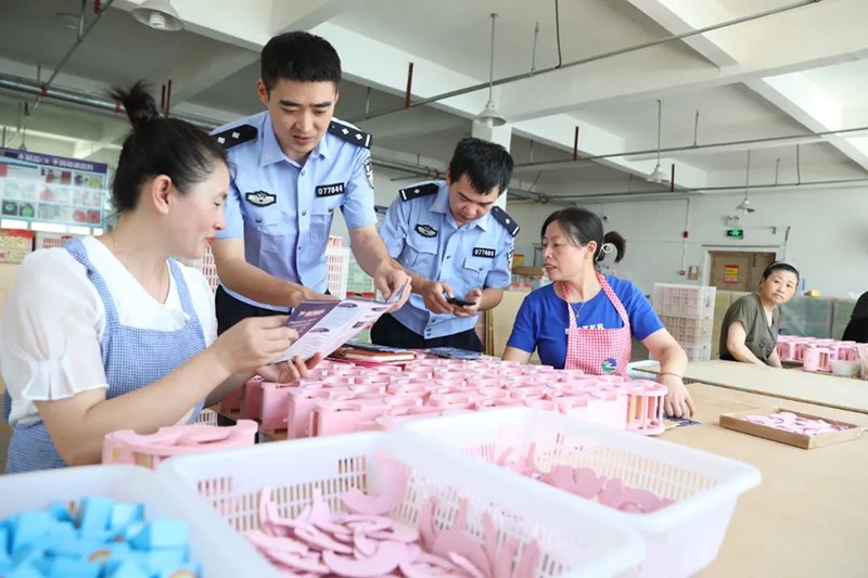 龍泉寶劍,中國寶劍,中國寶刀,庖丁菜刀 龍泉寶劍,中國寶劍,中國寶刀,庖丁菜刀